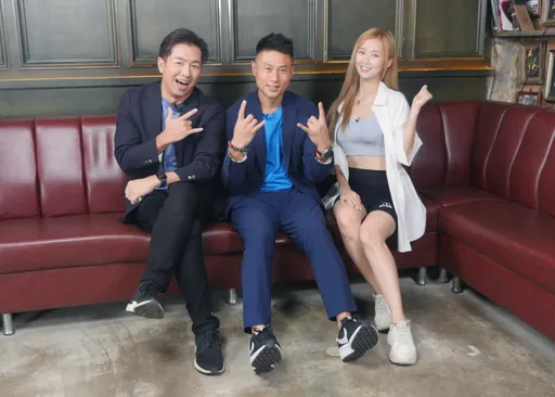 彭小刀曝卜學亮最紅 哈林幫民眾Cue拍照