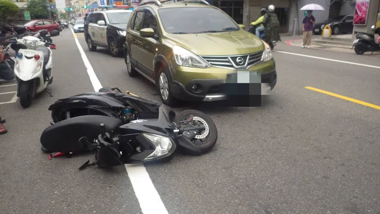 車禍現場。八德警分局提供