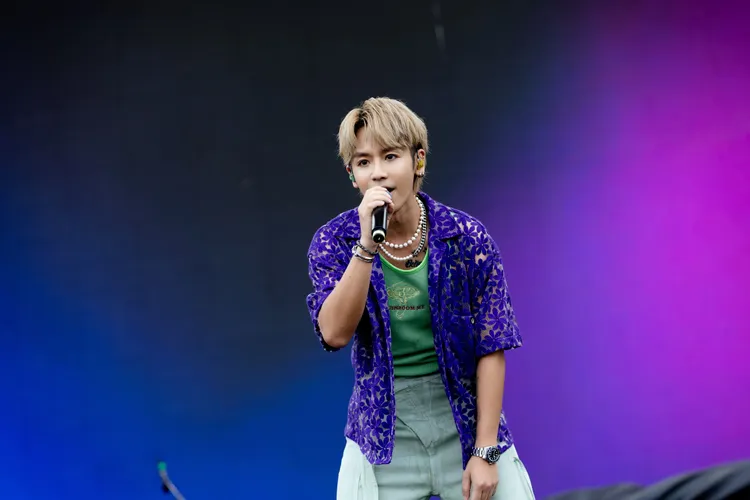 鼓鼓近來帶著新專輯《跳舞在米蘭》唱歌給各城市歌迷聽。相信音樂提供