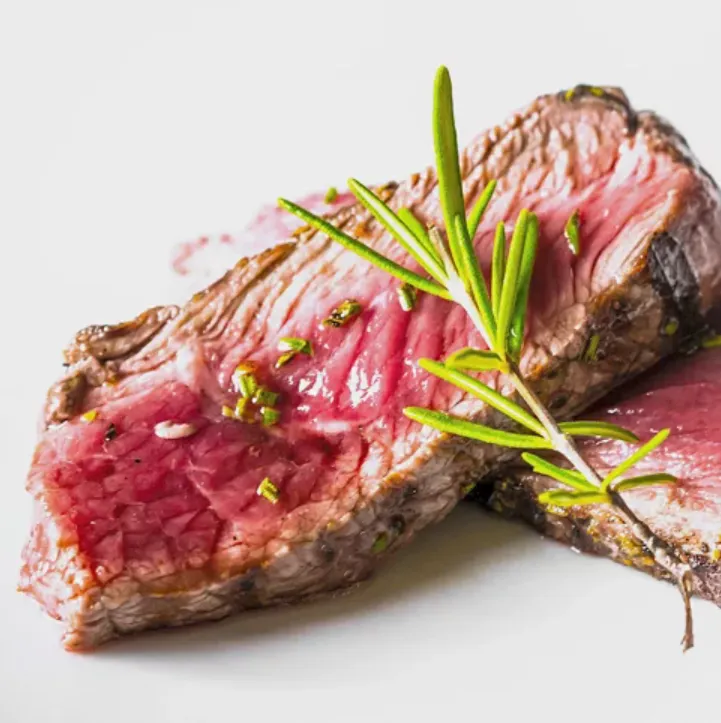 夯肉盛宴肉箱6件組原價1300元，特價999元。樂天市場提供