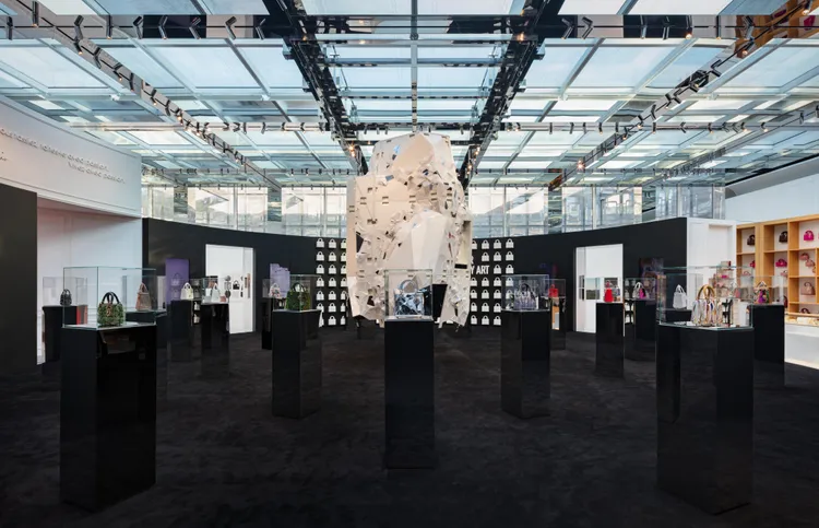 Lady Dior Celebration展覽。品牌提供