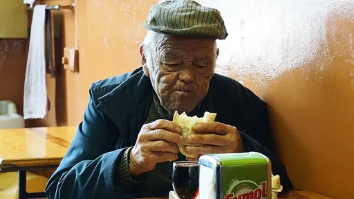 孤獨傷健康 美國力推長者免費餐外食計畫