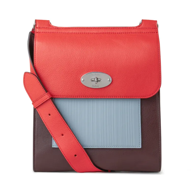 Paul Smith X Mulberry Antony，4萬5300元。品牌提供
