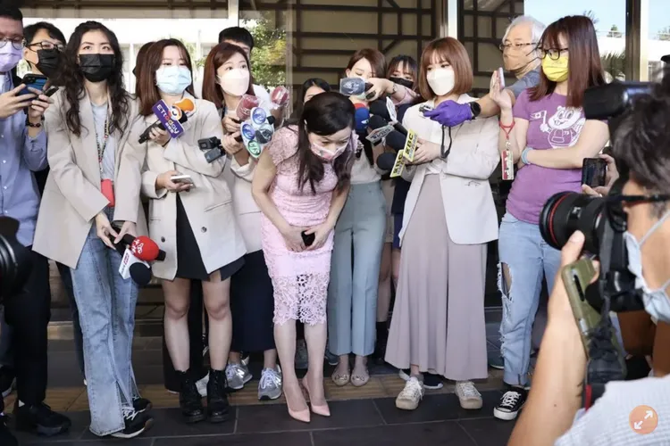 周玉蔻曾在鏡頭前鞠躬向張淑娟道歉。資料照片