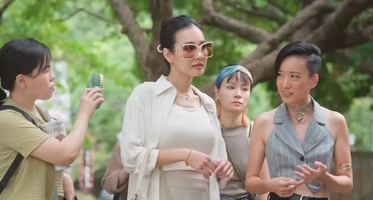 王思佳拍戲扮超模。翻攝王思佳YT