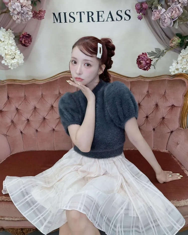 三上悠亞上月中從AV界引退，積極經營服裝副業。翻攝三上悠亞IG