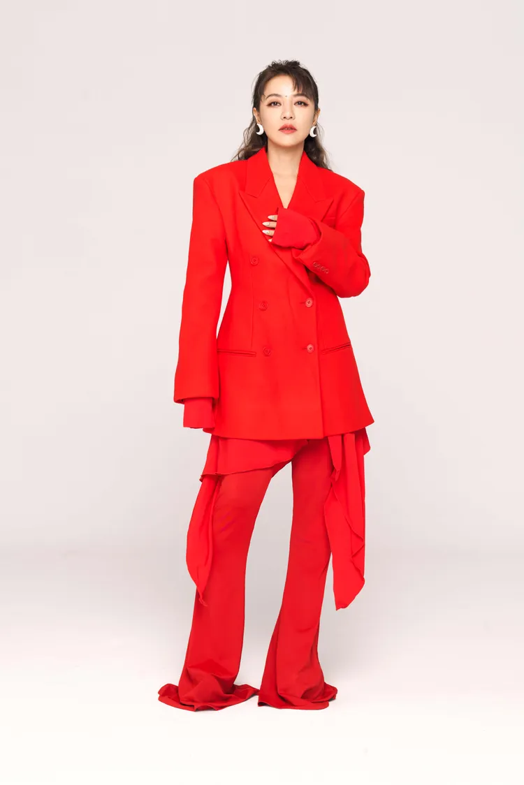 丁噹近期感情有新對象。相信音樂提供