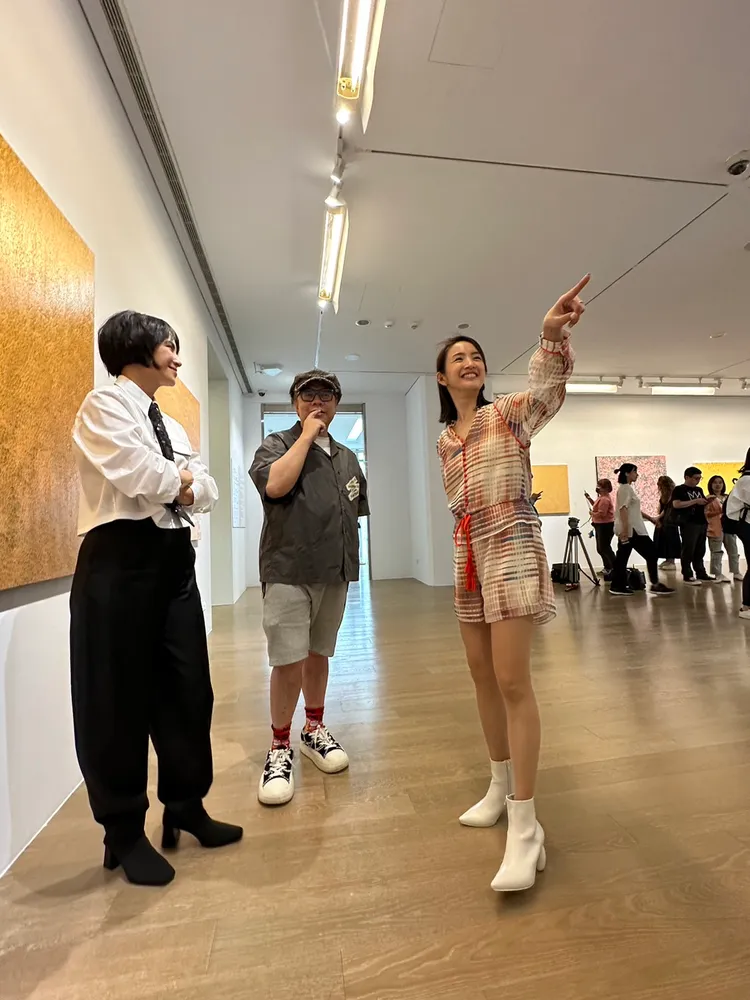 零負評女神低調現身李心潔畫展。林丞偉攝