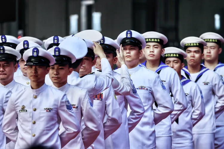 「潛艦國造原型艦命名暨下水典禮」。林林攝