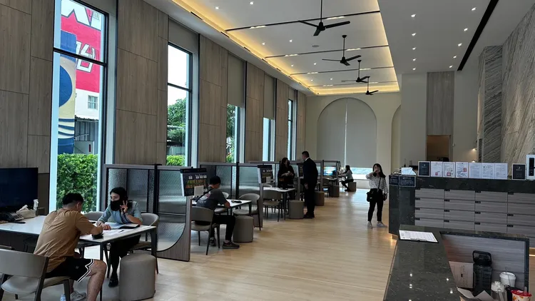 「鳳凰信義」上周末開始銷售，因房價相對平實，屬少見近期銷售較佳個案。陳姓讀者提供