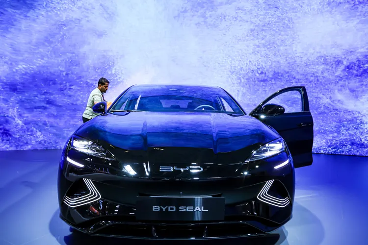 歐盟將對中國電動車啟動反補貼調查。圖為中國車廠比亞迪（BYD）車種海豹。路透社
