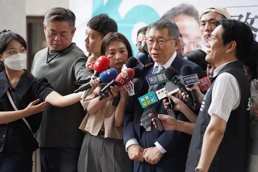 陳吉仲口頭請辭被慰留！　柯文哲酸爆：留著有利民眾黨選情