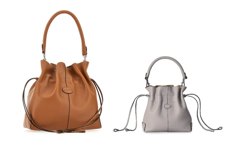 (左起)Tod's駝色中型抽繩Di Bag（NT$86,900），Tod's 灰色迷你抽繩Di Bag（NT$77,900）