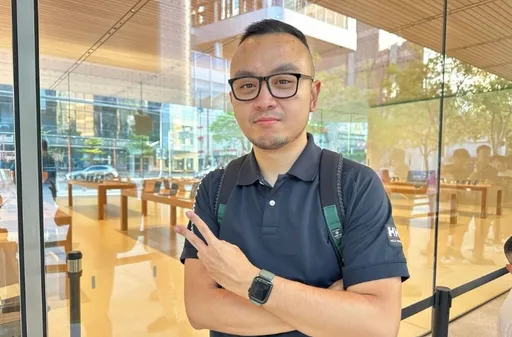 16年超级铁粉!抢头香入手第12支iPhone 最期待这项新功能
