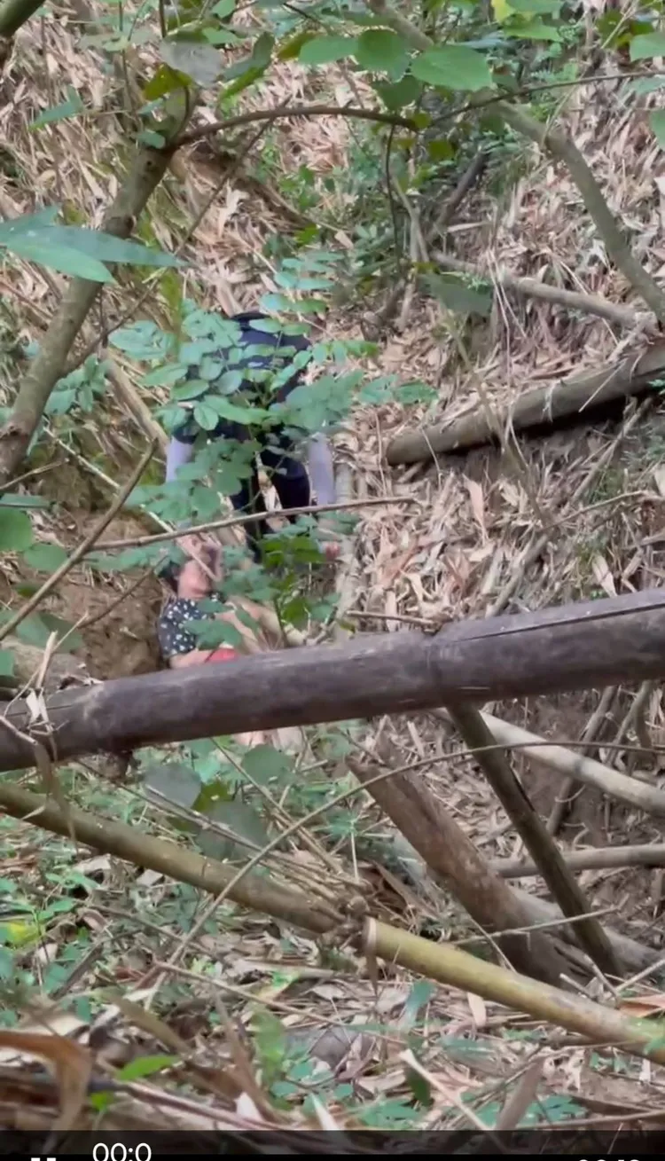 員警眼尖認出老婦衣著。讀者提供