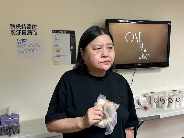 寬姊在開唱前，來到記者室受訪，她替藍心湄的話緩頰。林丞偉攝