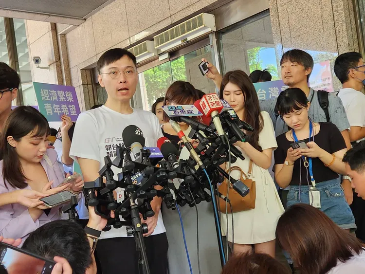 黃士修受訪。施智齡攝