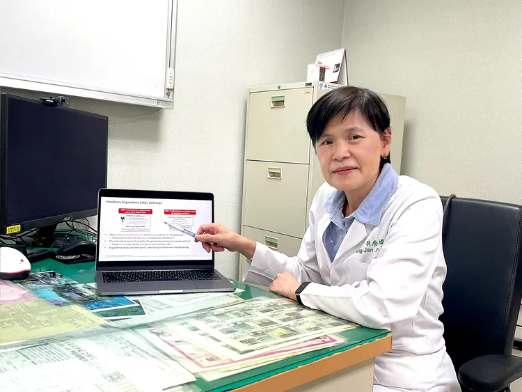 醫師吳詹永嬌說明，HAE和過敏最大差異在於不會癢，且沒有突出皮疹。醫師提供