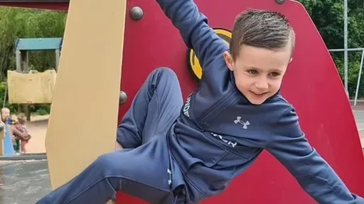 5歲童扮恐龍「頭塞氣球喪命」 想給侄女驚喜釀悲劇