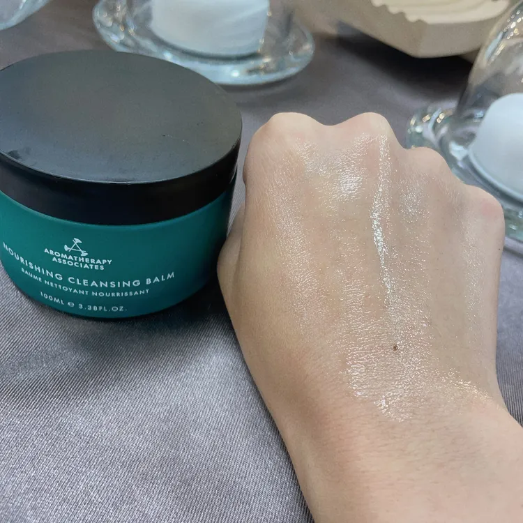 潤澤潔面凍，100ml／2100元。張家玲攝