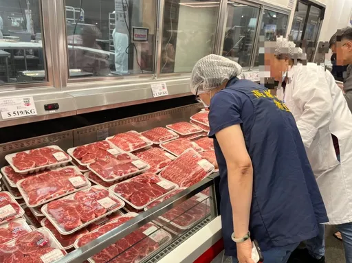 打開竄臭味！好市多牛肉發霉？　高雄衛生局要查了