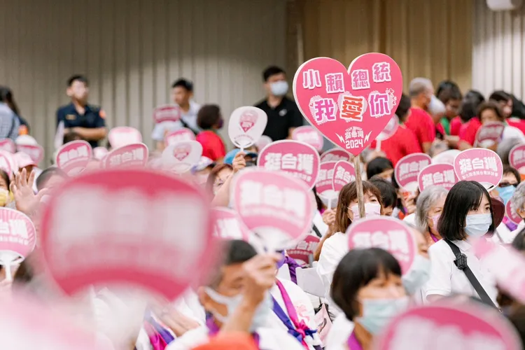 彰化信賴台灣姐妹會現場。賴辦提供