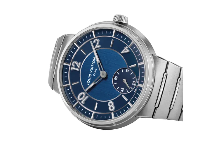 Tambour藍色錶盤款，40mm，精鋼，60萬元。品牌提供