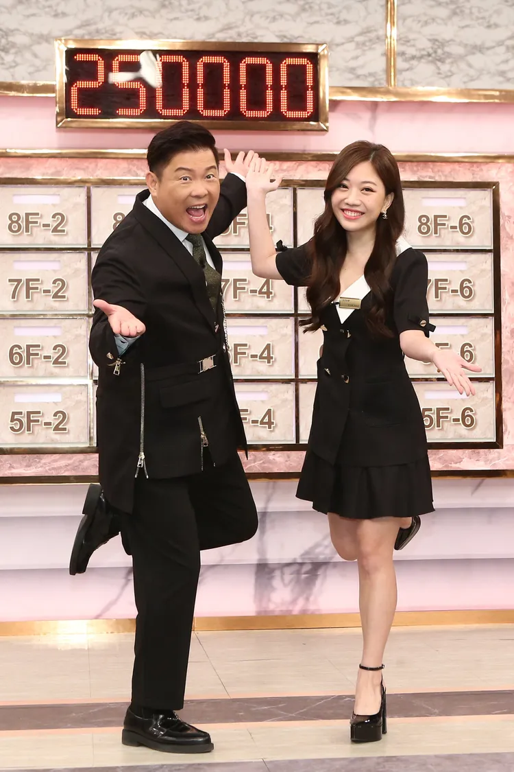 曾國城（左）、蔡尚樺主持的《全民星攻略》3.0升級版今天錄影。攝影中心攝