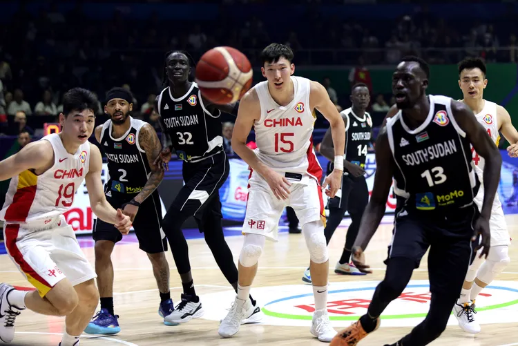 南蘇丹對戰中國。路透社