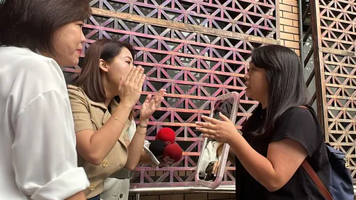 徐巧芯告发陈吉仲遭闹场！基进党拿镜子要她「看看自己样子」　反呛：蛮漂亮的