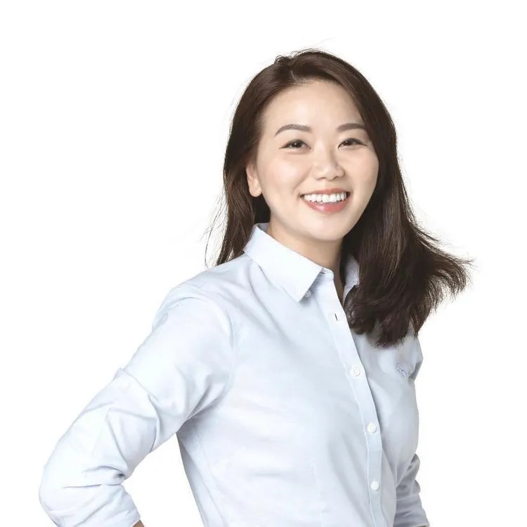 議員楊玲宜質問，高虹安出入是以百萬名車代步，而高虹安行程有多神秘，需要5輛車輪流接送？翻攝楊玲宜臉書