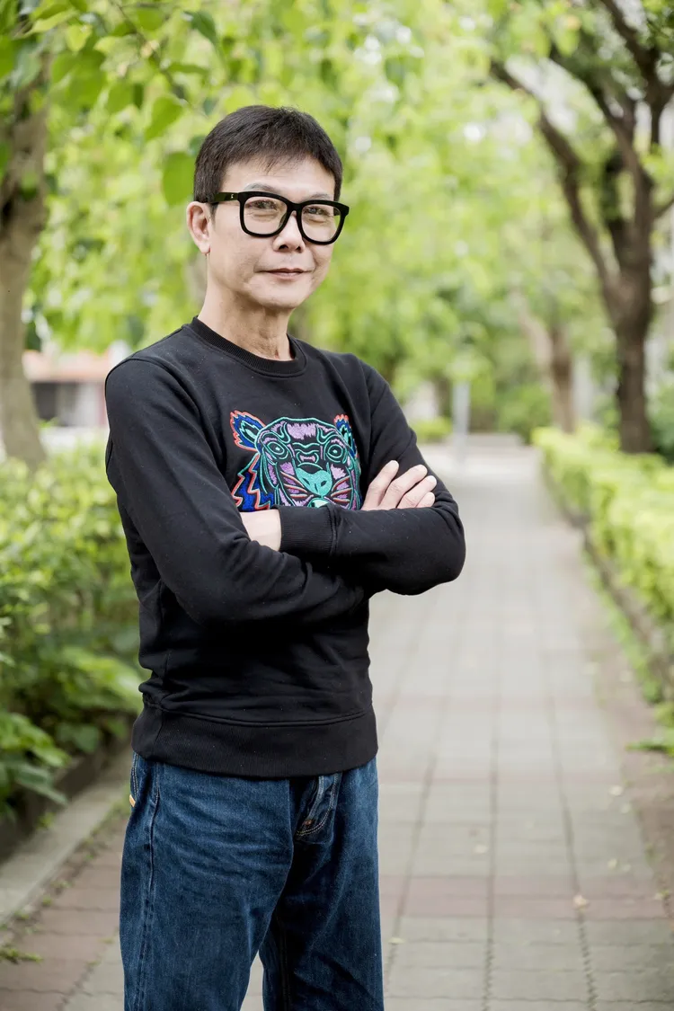 錢小豪拍過破百部殭屍鬼片，不怕靈異事件。LiTV、紅心字會提供