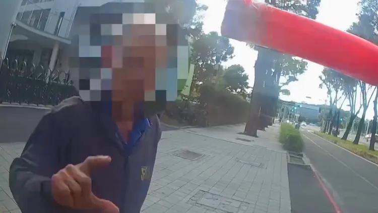 老伯坦承有喝幾罐啤酒。讀者提供