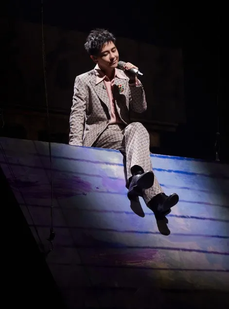 林志穎為《披荊斬棘》節目中每個舞台演出拼盡全力。翻攝《披荊斬棘》微博