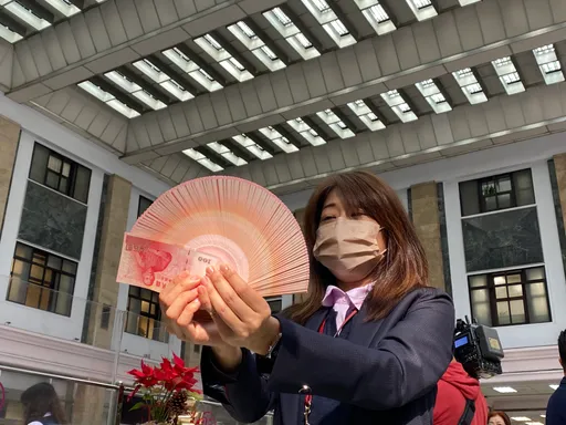 五檔台股ETF股價創新高 納入高股息半導體化身股民包租公