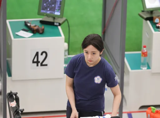 「證件妹」吳佳穎無緣獎牌!個人賽拿第8名 團體賽落居第4