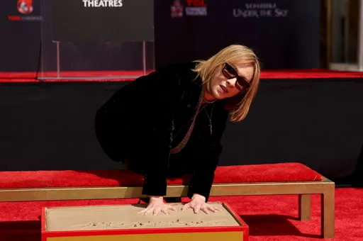 YOSHIKI好萊塢留手印成日星第一人　摯友李秉憲飛來見證