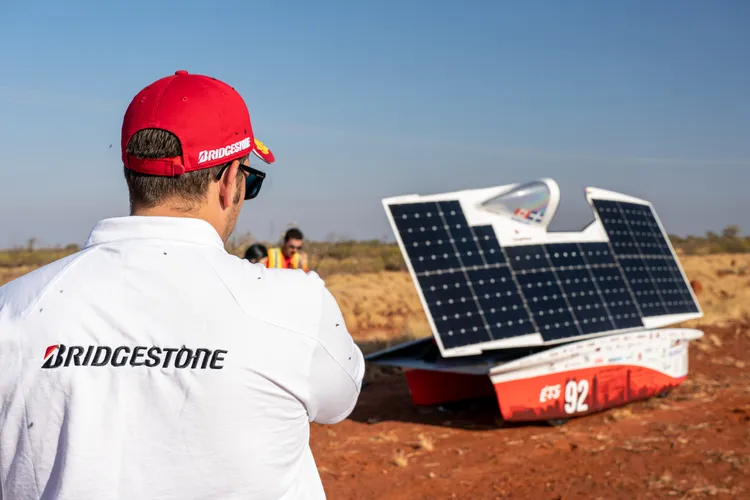 普利司通長期投入賽車運動，不僅在技術和生產上力求精進，也持續培養輪胎產業優秀人。普利司通提供