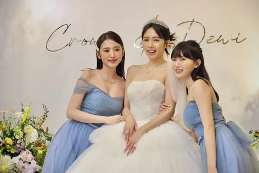 最美校花證婚儀式大爆哭 許光漢前女友現身當伴娘