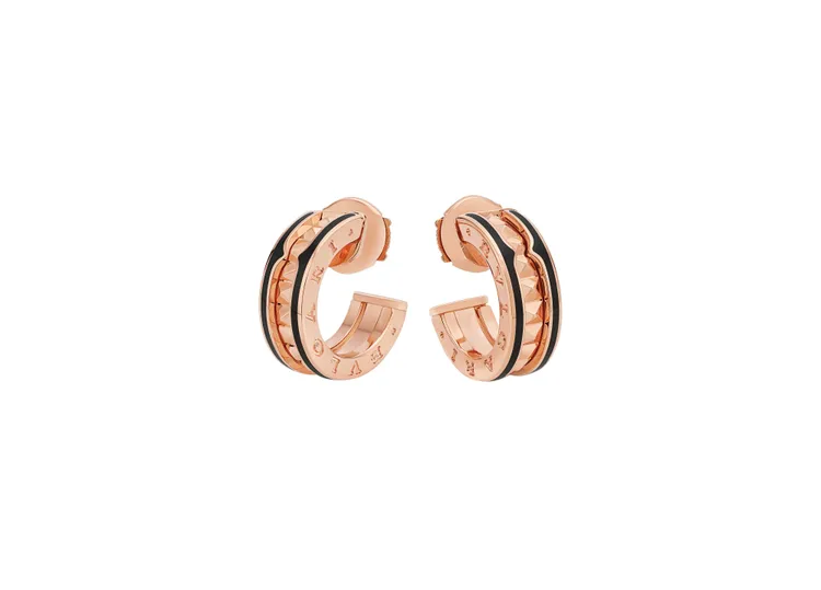 BVLGARI B.zero1 Rock系列玫瑰金耳環，價格店洽。品牌提供