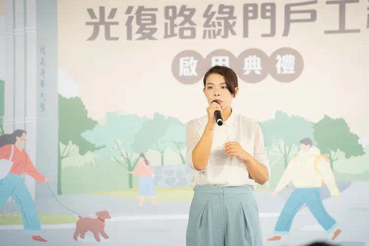 高虹安今主持光復路綠門戶啟用典禮。新竹市府提供