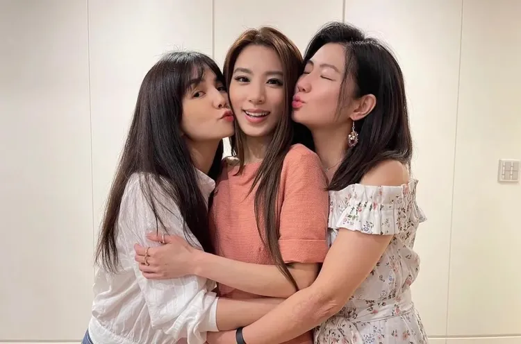 女子天團S.H.E成員Selina升格當媽了。翻攝Selina　IG