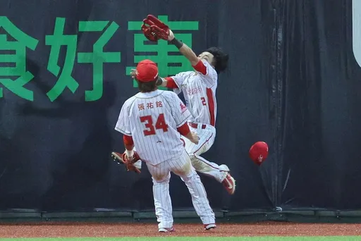 郭天信关键超级美技!味全龙送给富邦悍将6连不胜