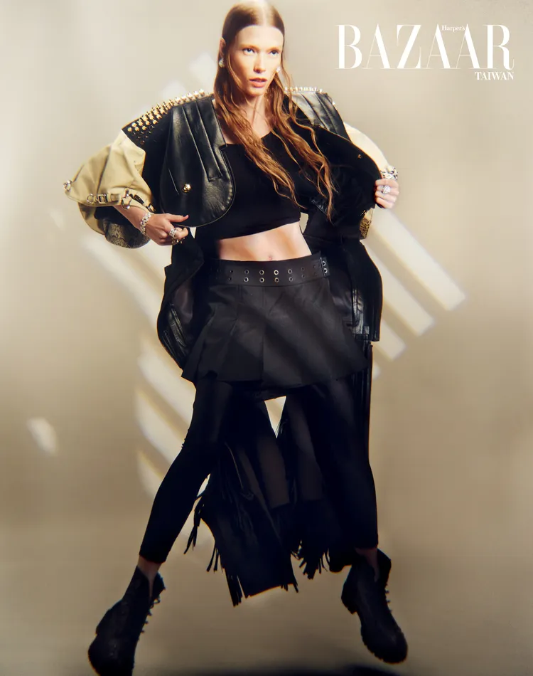 Julia Hafström拍攝《Harper’s BAZAAR》封面。《Harper’s BAZAAR》國際中文版提供