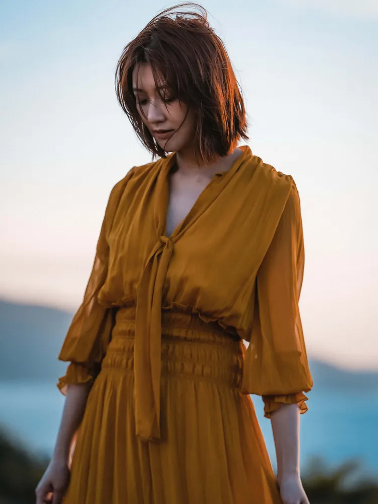 林逸欣此專輯是她有史以來最誠實的一張音樂作品，傷逝身邊人事物的變遷。鑫羽工作室提供