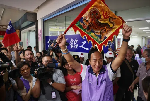 呂秀蓮暗酸郭台銘！黃士修笑回：她很優秀　爆曾被問她是不是副手