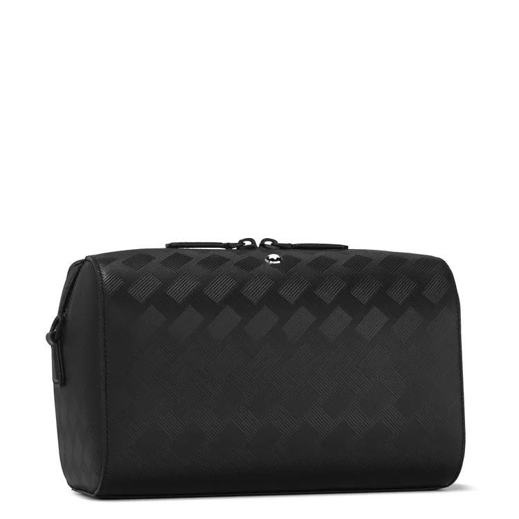 Extreme 3.0系列142斜背包，3萬4600元。品牌提供