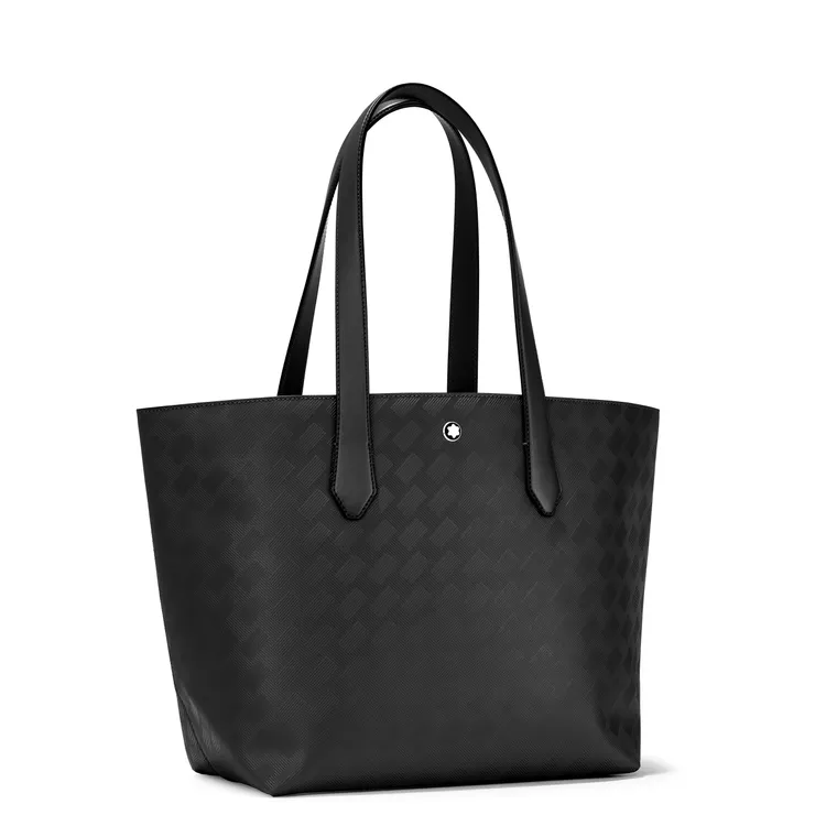 Extreme 3.0系列146托特包，3萬8400元。品牌提供