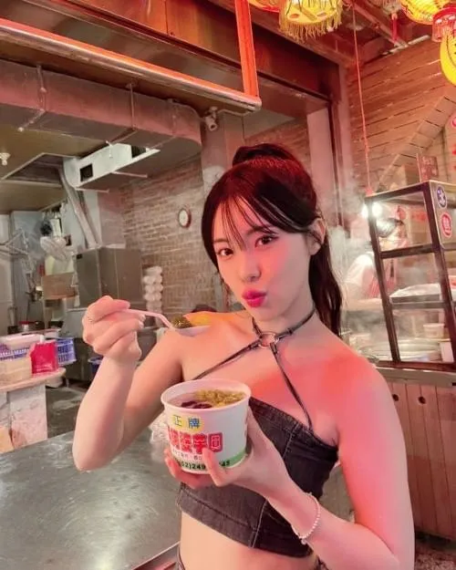 翻攝《rakutengirlsdahyelee》的IG