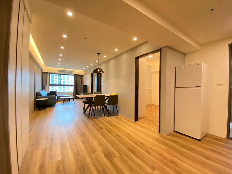 桃園中壢青埔這處疑似詐騙集團基地房屋，傳出求售消息。翻攝自臉書「我是凶宅！！買賣/法拍/投資/撿便宜/屋主自租自售/仲介/資訊新聞/全台/禁廣告只有凶宅可進。」